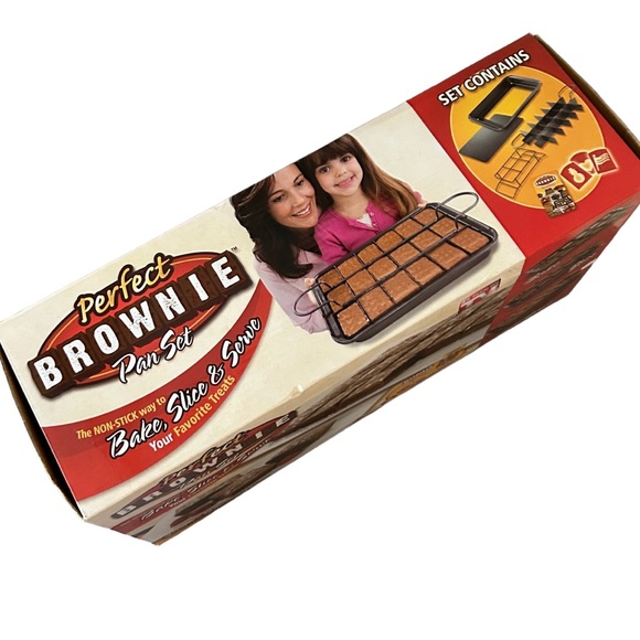 Perfect Brownie Pan Set As Seen On TV Makes 18 Brownie With Box GUC - Picture 10 of 13